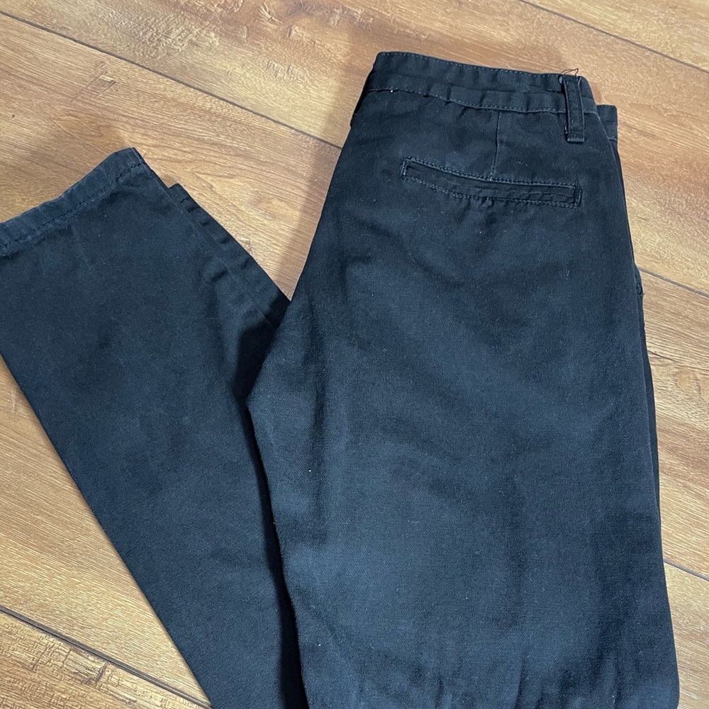 OCHENTA Men’s Slim Tapered Flat Front Pants Black
